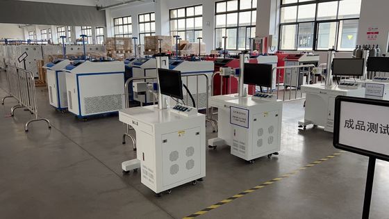 Επεξεργαστήρας συγκόλλησης με λέιζερ 1000W 1500W 2000W 3000W για καταστήματα τροφίμων και ποτών