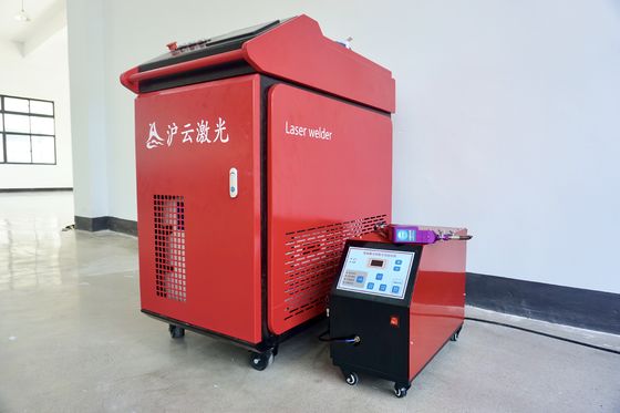 1000W 1500W 2000W 3000W φορητό φορητό συγκόλλημα λέιζερ ινών με ψύξη νερού RAYCUS