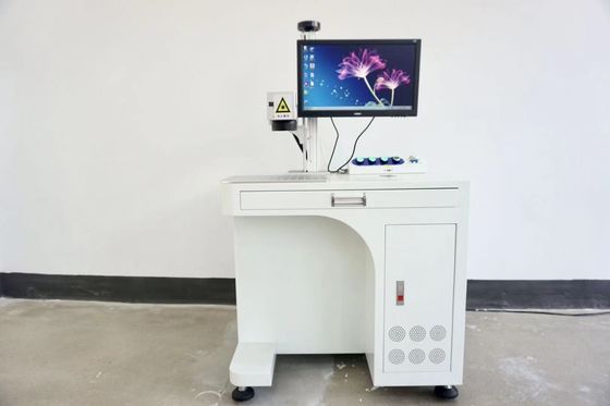 Χειροκίνητο 100W 60W 50W 30W Auto Focus 2.5D 3D Fiber Laser Graving Machine για χαρακτική